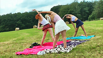 Redhead Teen In Yoga And Gymnastics Outdoors With No Panties