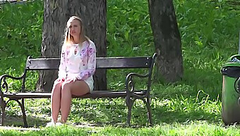 Тийнейджърката (18+) Получава Своята Стегната Дупка Разтегната От Голям Кур