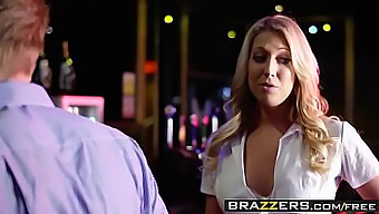 หนังโป๊อเมริกัน Brazzers, Shes Gonna Squirt, The Vagina Squirts Back, Scene, Pornstar, Big Tit Threesome, Big Natural Tits, Fucking, Tits