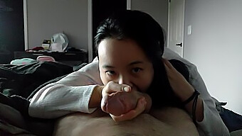 Vrouw En Blowjob: Jade Chan'S Amateur Ervaring