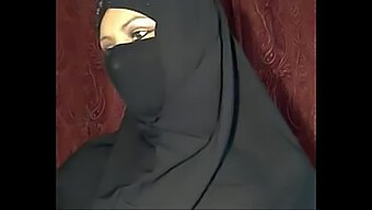 Tonton Webcam Gadis Muslim Panas Haleema Al-Beydoun Di Xxcams