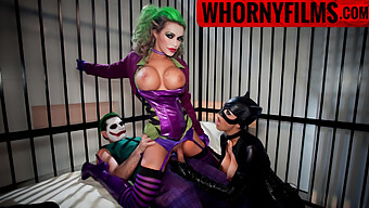 Scopando Un Joker Prosperoso E Una Gattina In Cosplay - Whorenyfilms