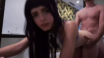 Brunette Hinata Får En Deepthroat Og En Kæmpe Ladning Sperm