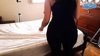 Amateur Latina Reife Nimmt Es Tief Im Bett