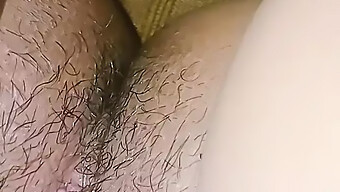 Penetrasi Ganda Dan Menjilat Vagina Dalam Video Desi Yang Panas