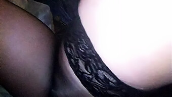 Büyük Popolu Karısı Ve Swingerlarıyla Orgiya