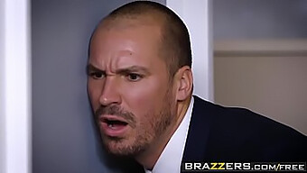 Brazzers: Scopata Con Grandi Tette - La Scena Del Pacchetto Completo