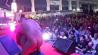 Garanhão Espanhol Com Um Pau Grande Se Suja Em Uma Festa De Sexo Selvagem